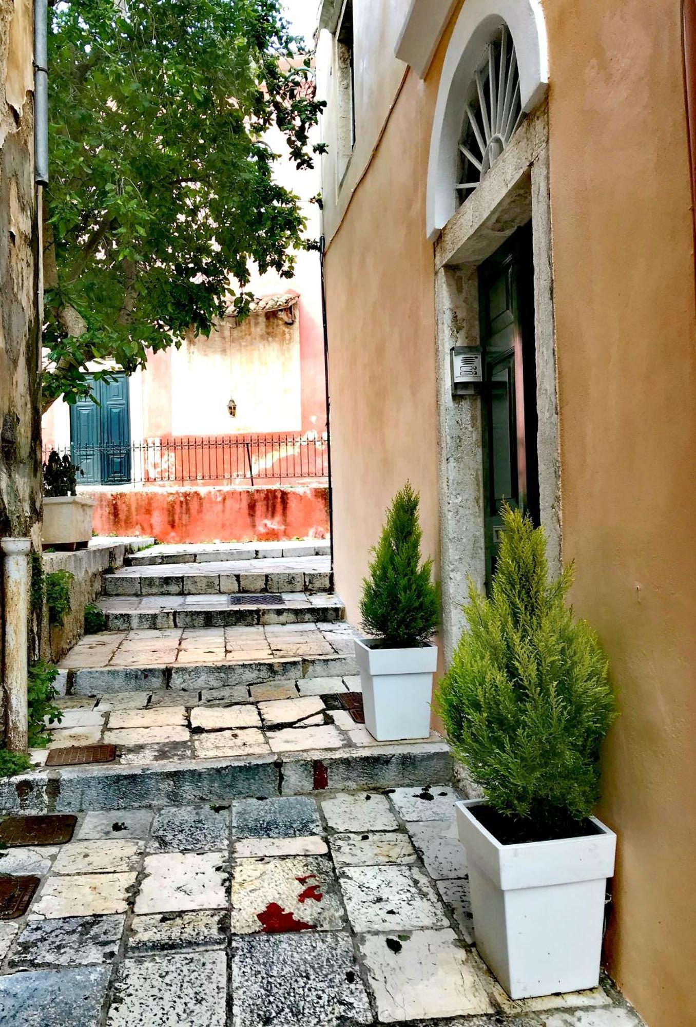 Venetian Well Cozy Apartment Corfu Old Town Exterior photo